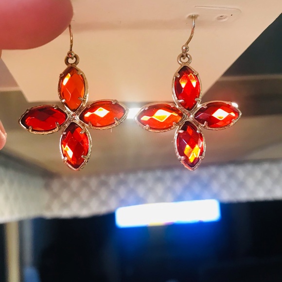 Kendra Scott Red Gold Earrings - Picture 7 of 8